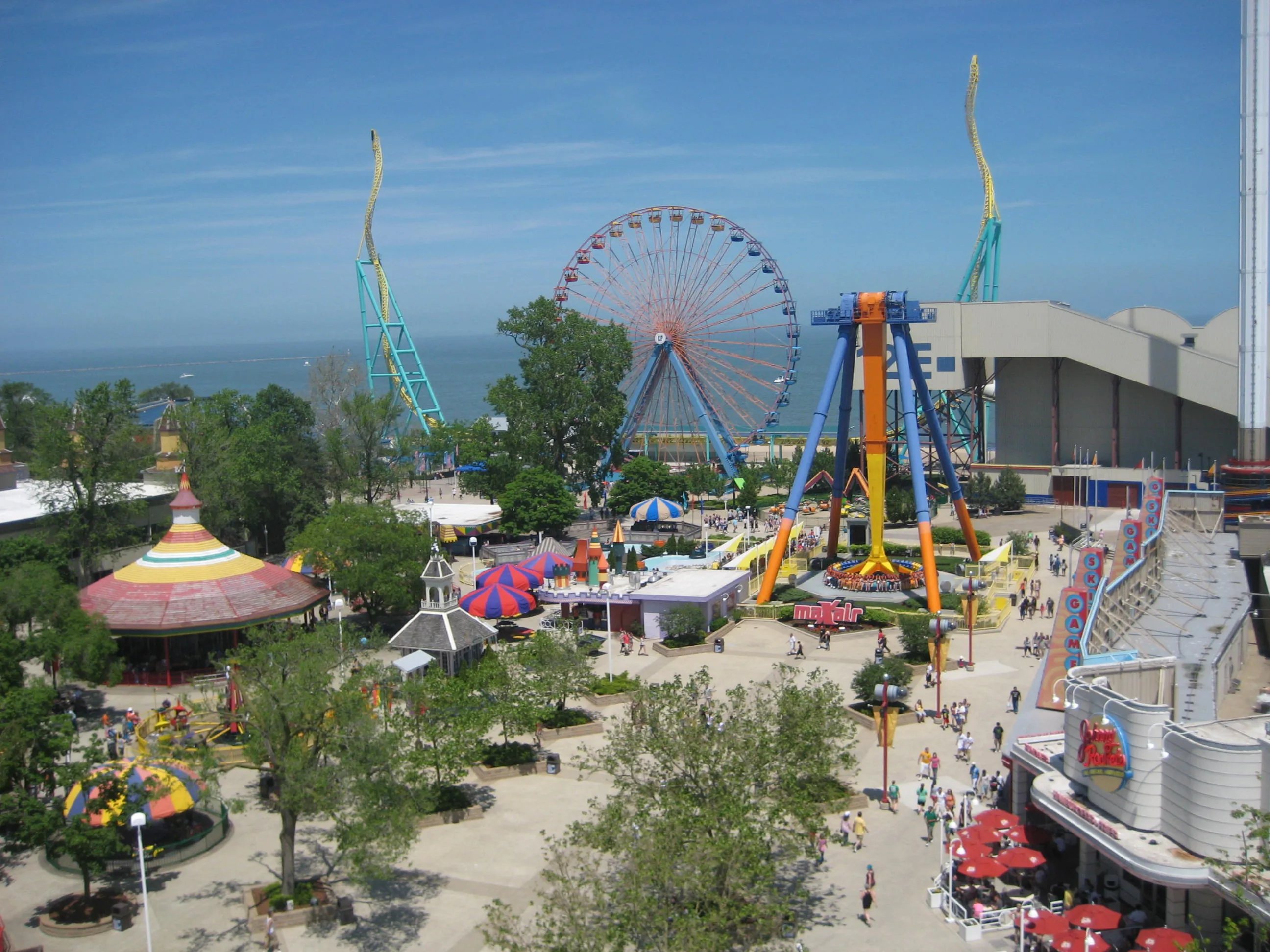 If you're looking for summer thrills by the seashore to keep your crew excited all summer long, check out Marinalife's top 11 amusement parks!