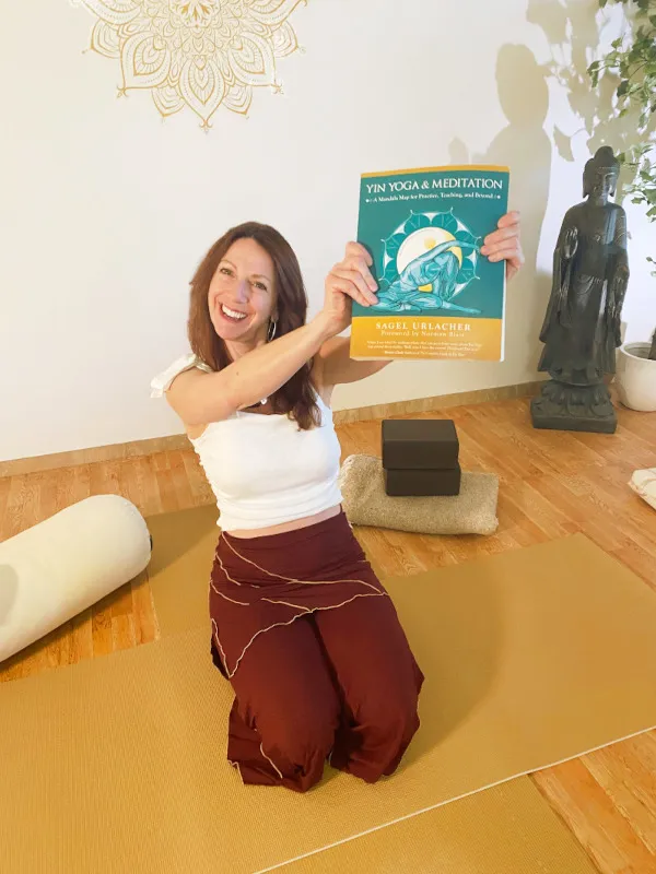 Yin Yoga & Meditation A Mandala Map for Practice Teaching and Beyond Book