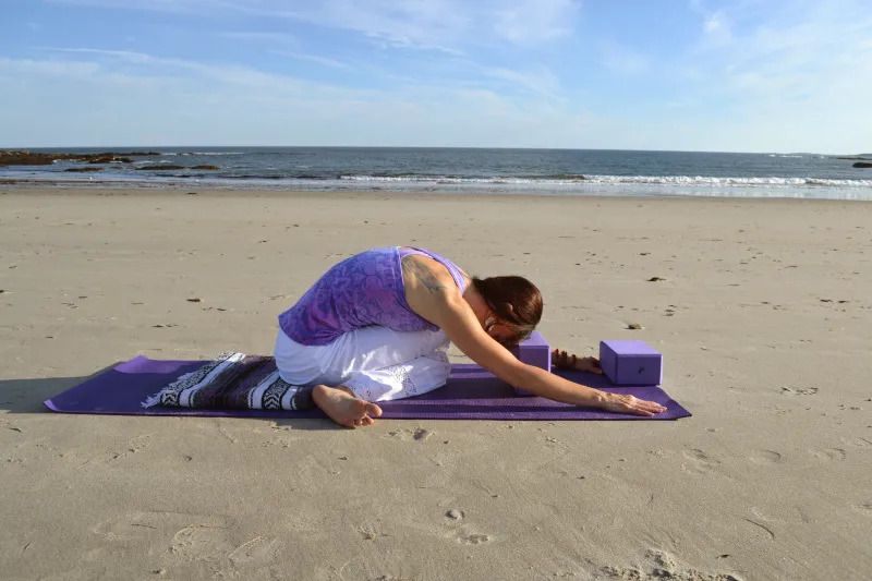 Shoelace summer yin yoga flow