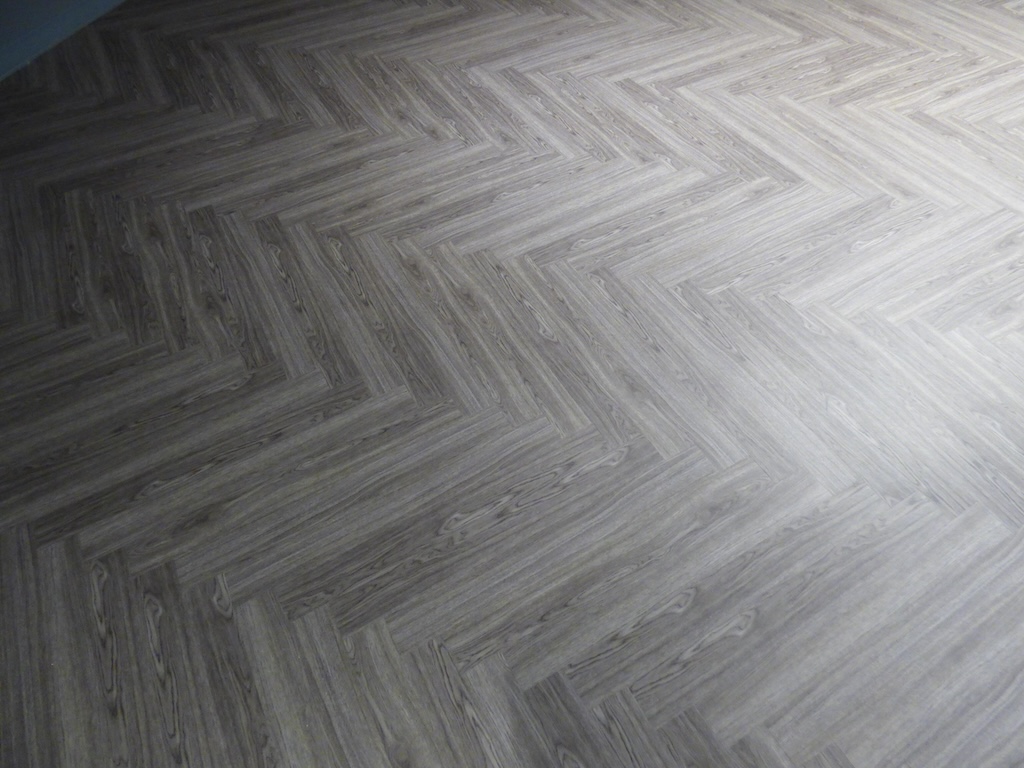 LVT Driftwood SVP7405 Install 1