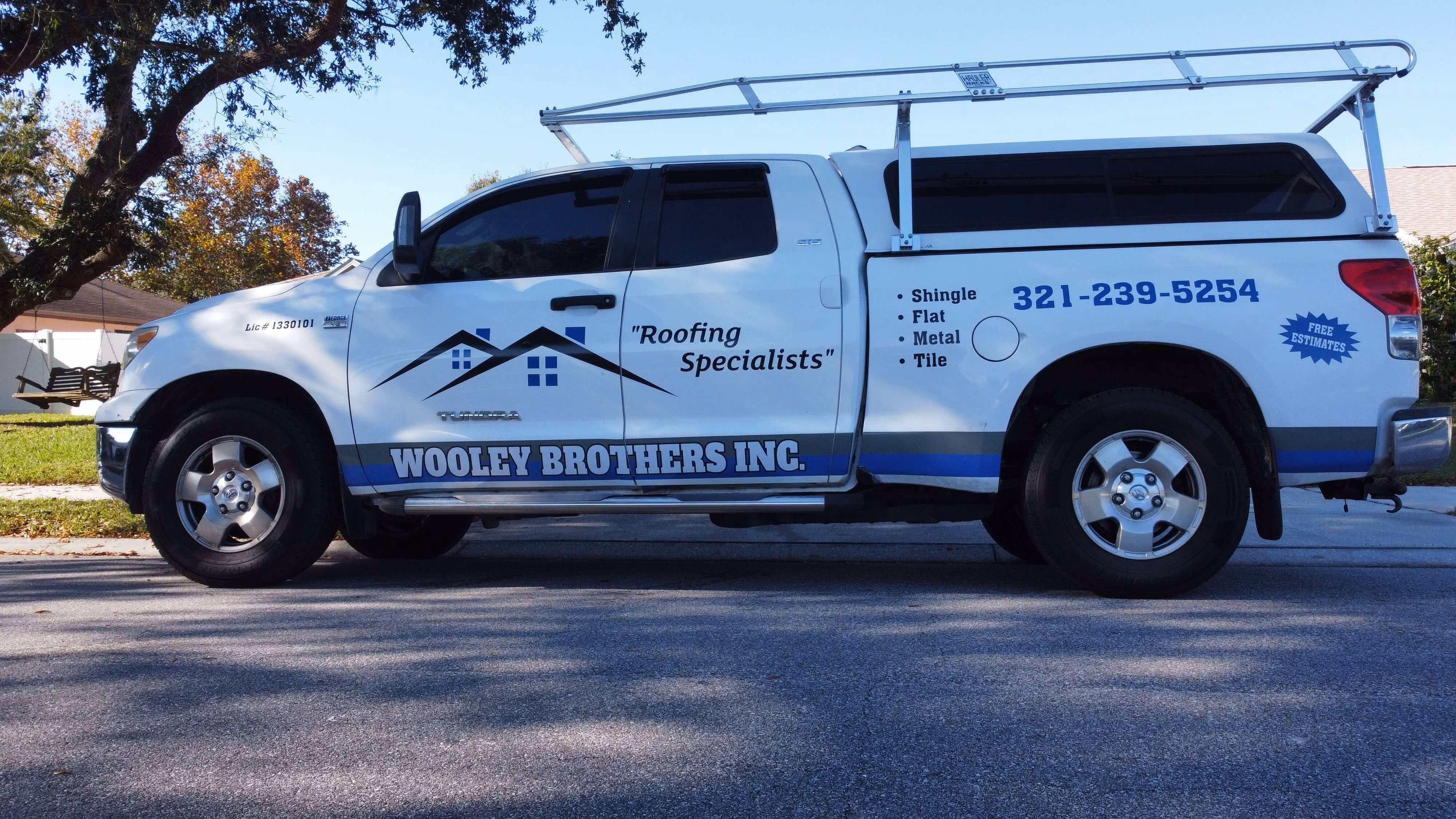 Sideview image of Wooley Brothers Inc. truck