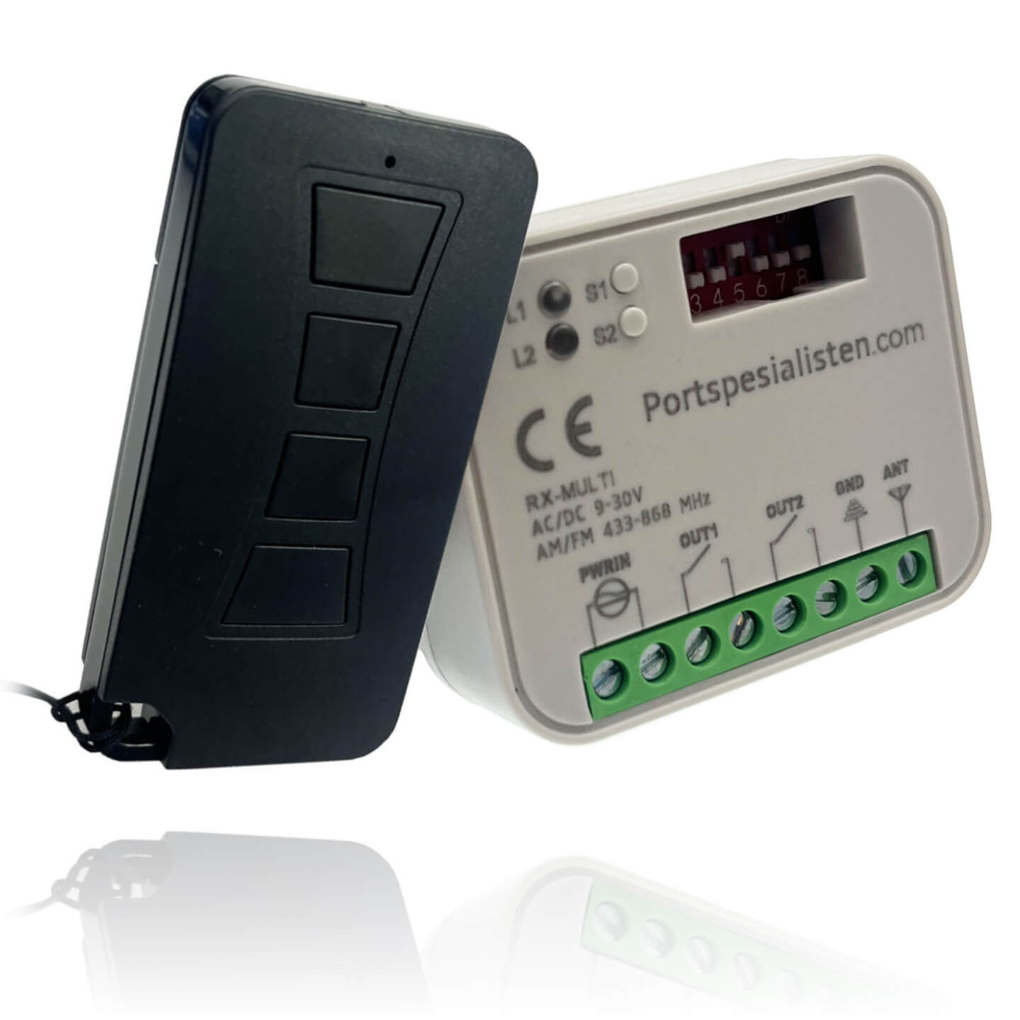 Bilde av sort fjernkontroll med fire sorte knapper, samt mottakerboks