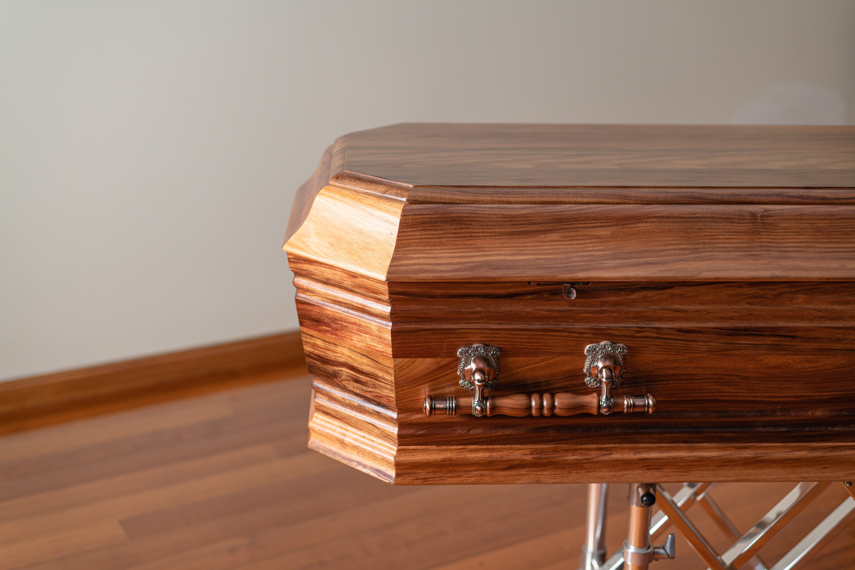 BLACKWOOD CASKET