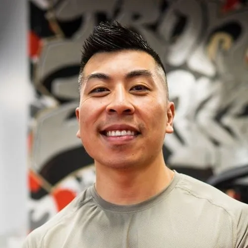 A headshot of Wave customer Don Lam.