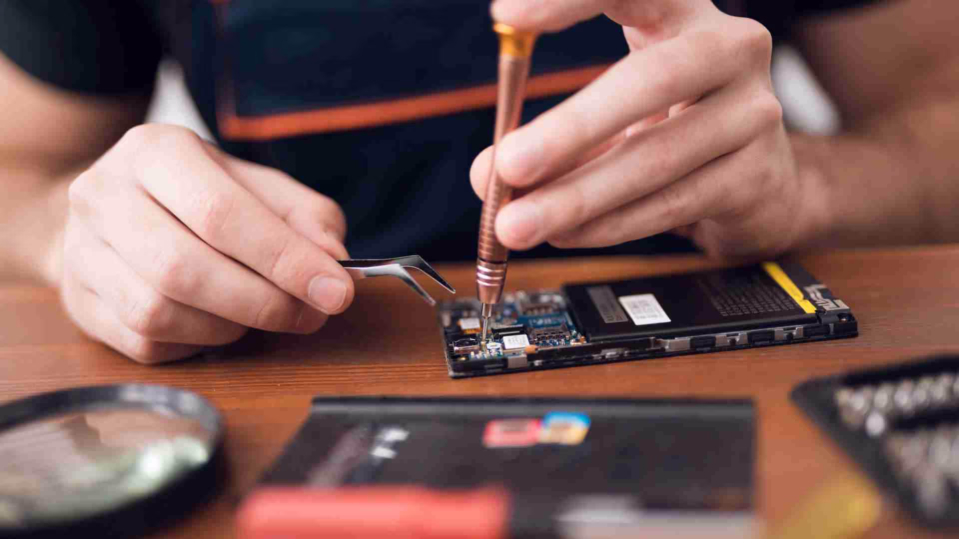 DIY vs. Professional Repair Services for Your Gadgets