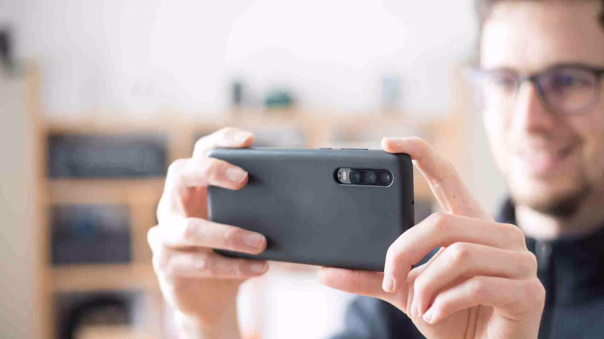 Don't Miss a Shot: Quick Fixes for Phone Camera Problems in Vancouver