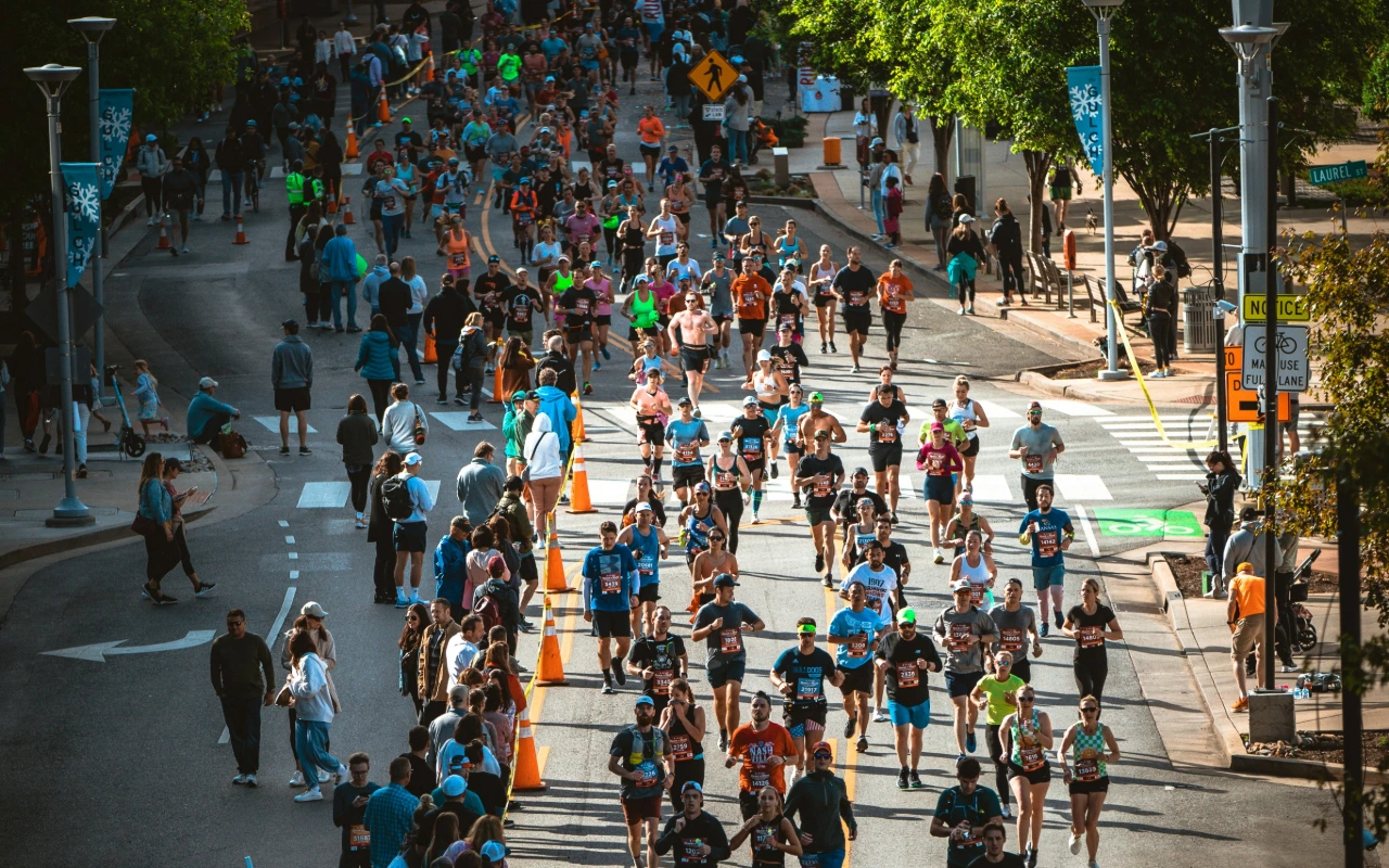 Runners in a marathon.
