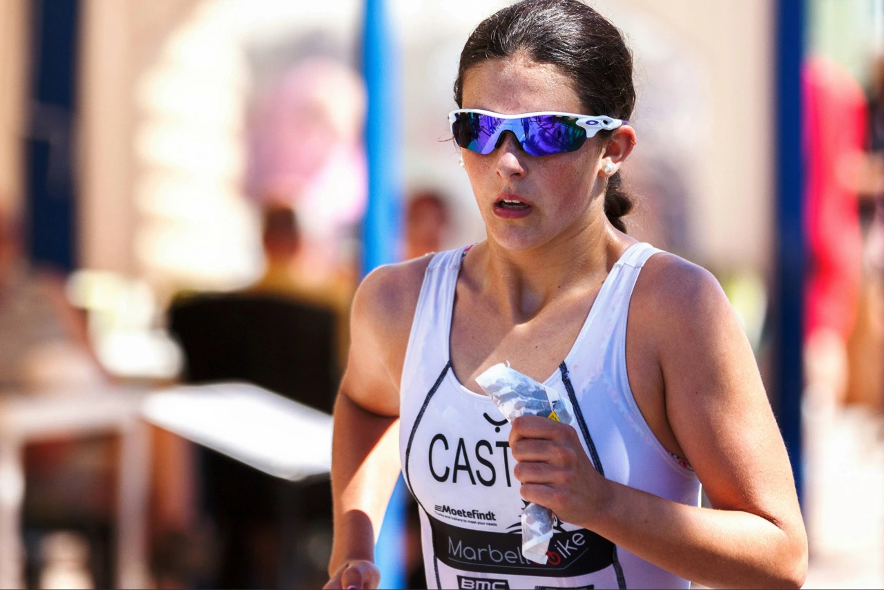 Women running with running sunglasses. 