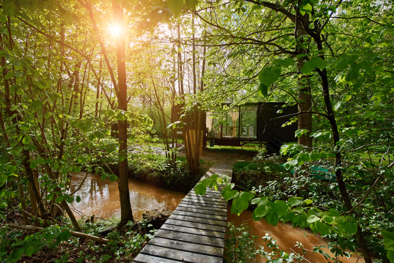 glamping v Česku maringotka u vody