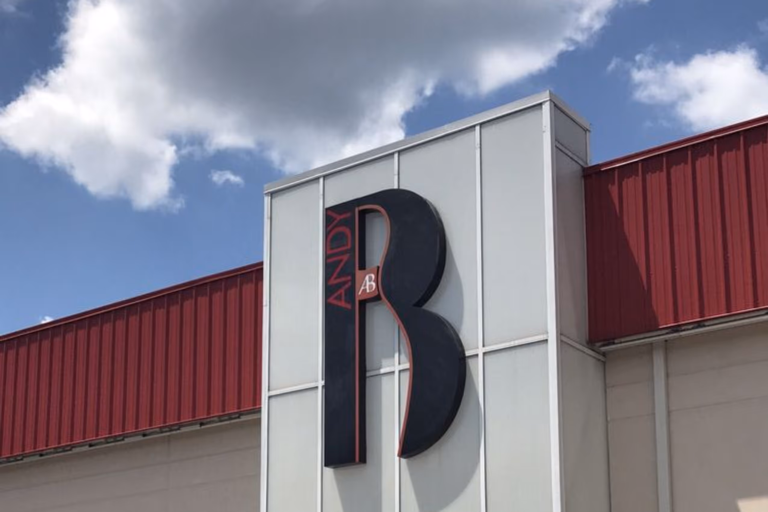 Bowlero Corporation purchases Andy B's bowling alley in Bartlett