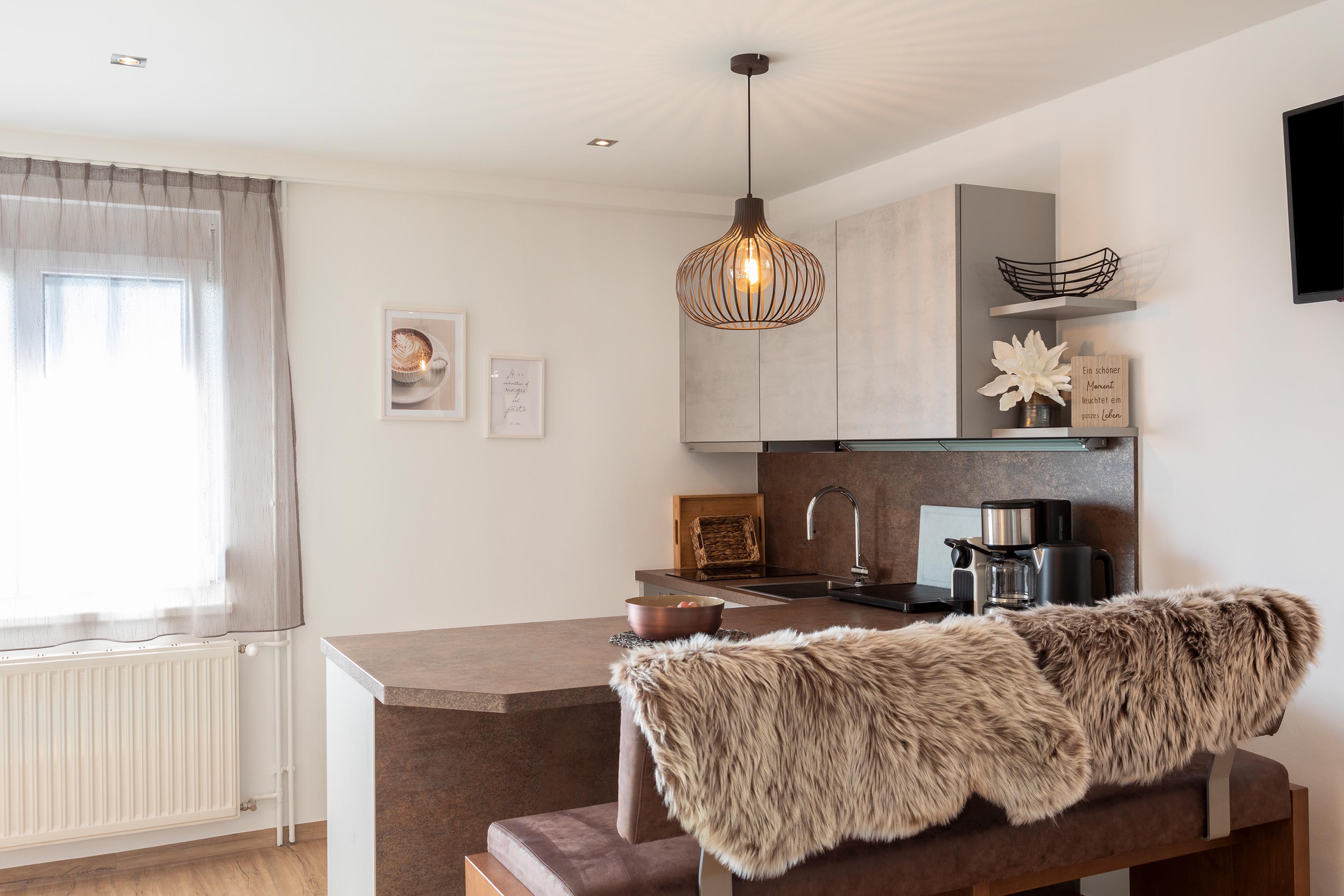 kaernten,faakersee,urlaub,badeurlaub,lieblingsplatzl,gemütlichkeit,lieblingsplatzl,apartmenthaus,fruehstueck,apartment sonnenaufgang