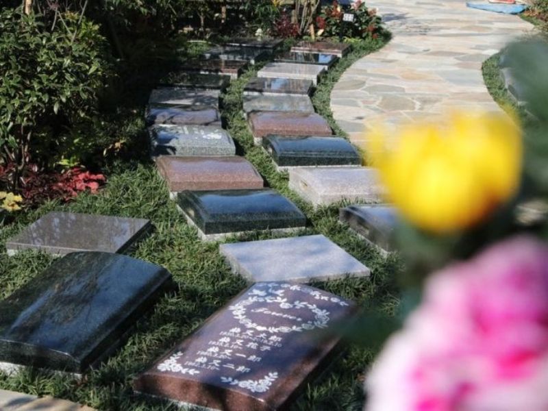 樹木葬「やすらぎ祈りのその」