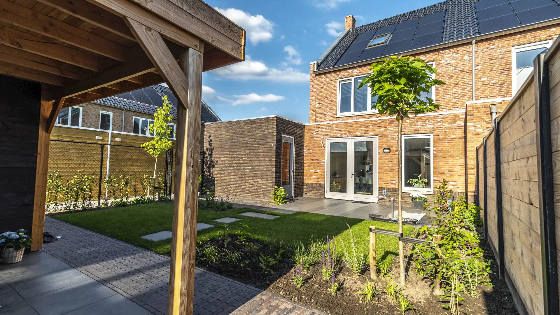 Nieuwbouw tuin aanleggen: Tips, materialen & inspiratie