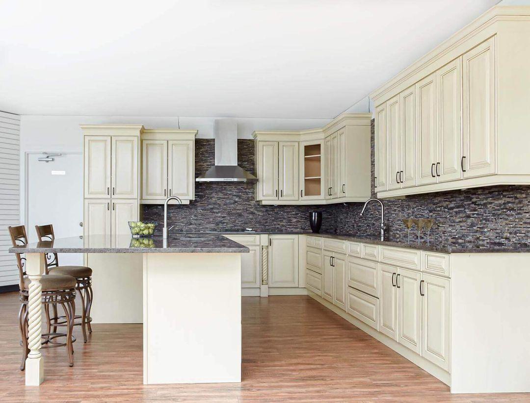 Quality Cabinet Hardware