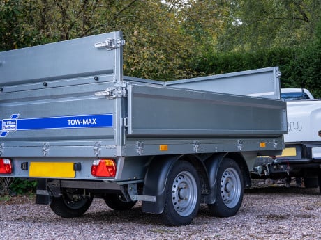  Dropside Extensions - 350mm high dropside extensions extend the enclosed height of the trailer to 800mm and are secured with extended corner posts using the same hardware as the standard dropsides.