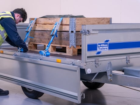 Load Restraints - Each trailer is fitted with four flush mounted lashing points (five on the 3.6m long trailers), reinforced and rated to 600kg, as standard.