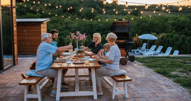 Summer Surge: Inside Pest-End’s Response to June’s Top 5 Pests in New England 