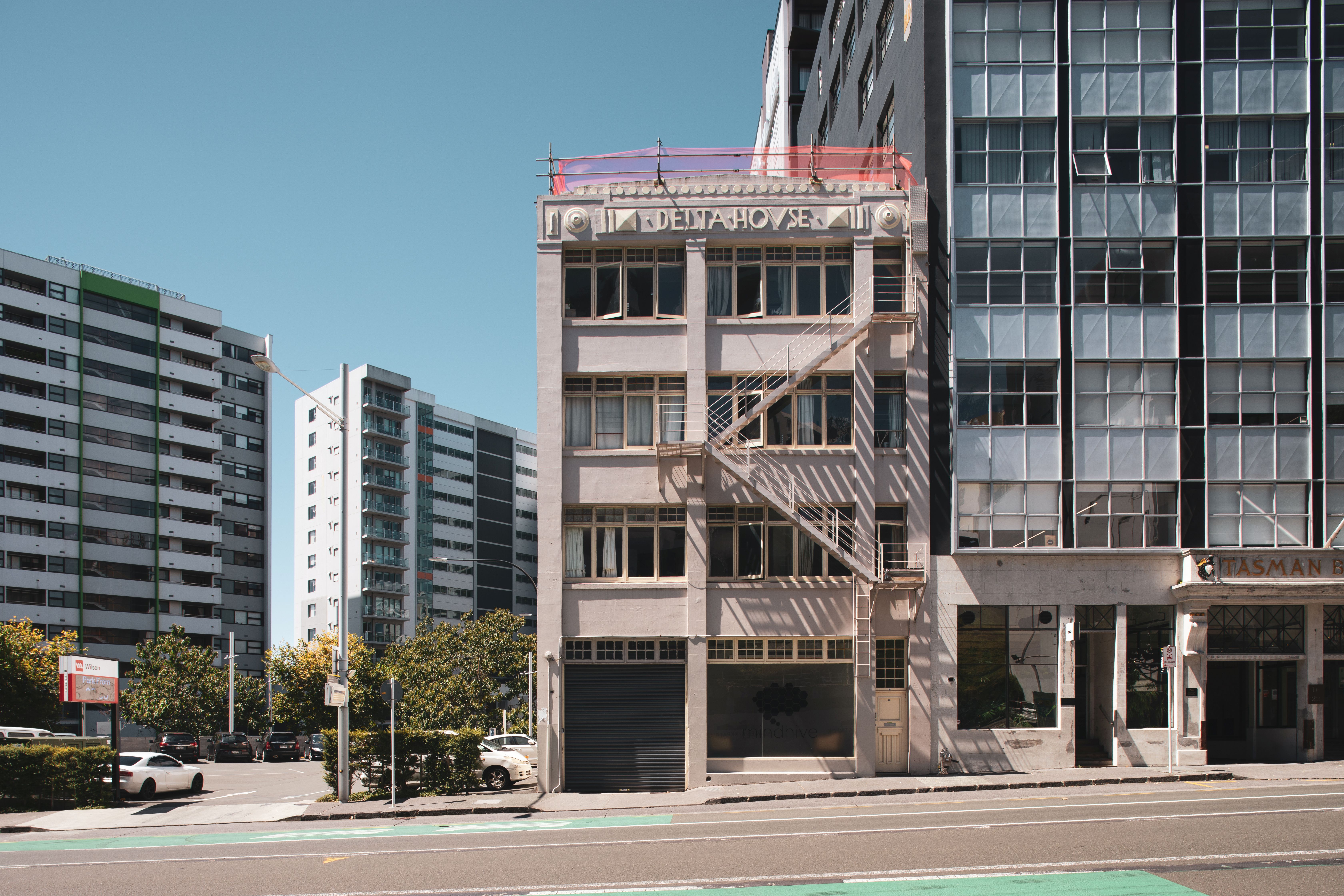 10 Anzac Ave 