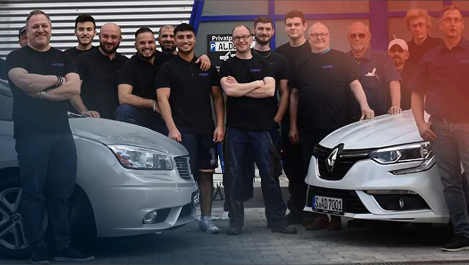 Gruppenbild von Kälte Klima Firma vor dem Gebäude