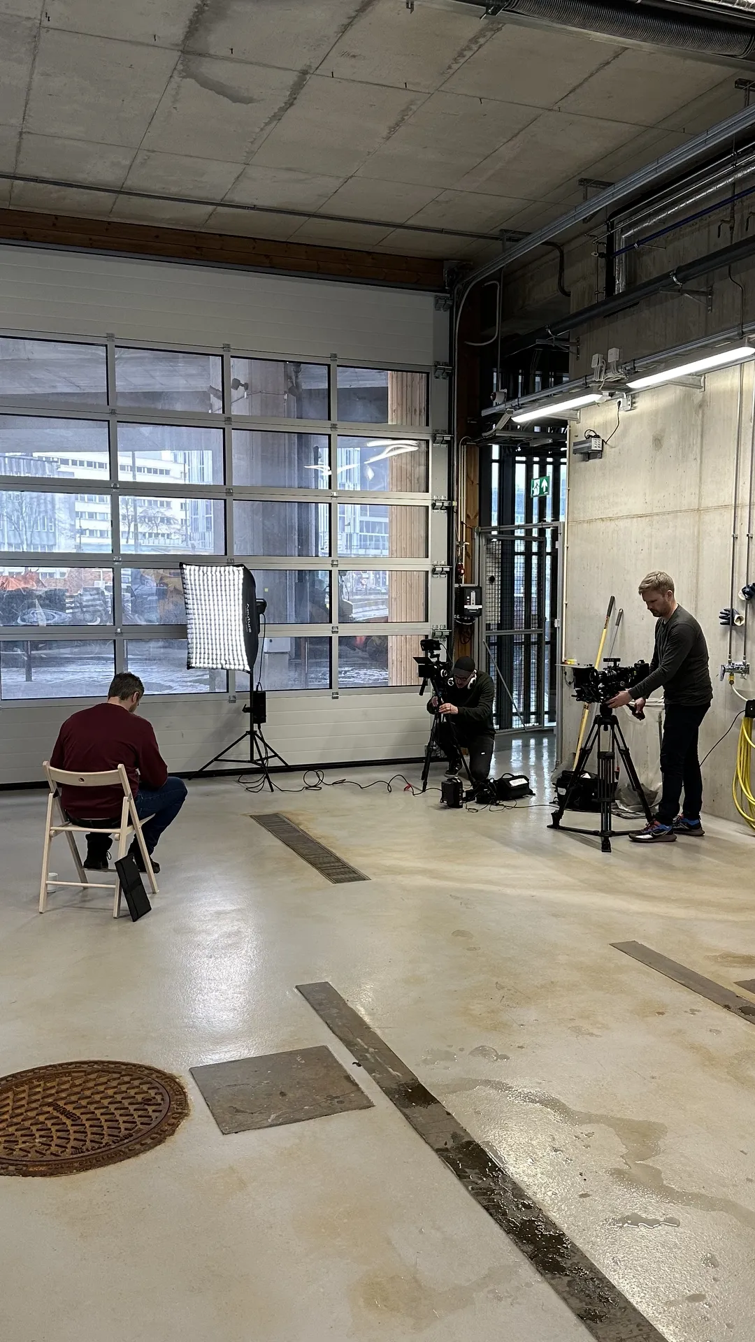 Intervju på BIR-anlegg i Bergen – dokumentarfilm om kommunesamarbeid for KS, filmet av Gefühl.
