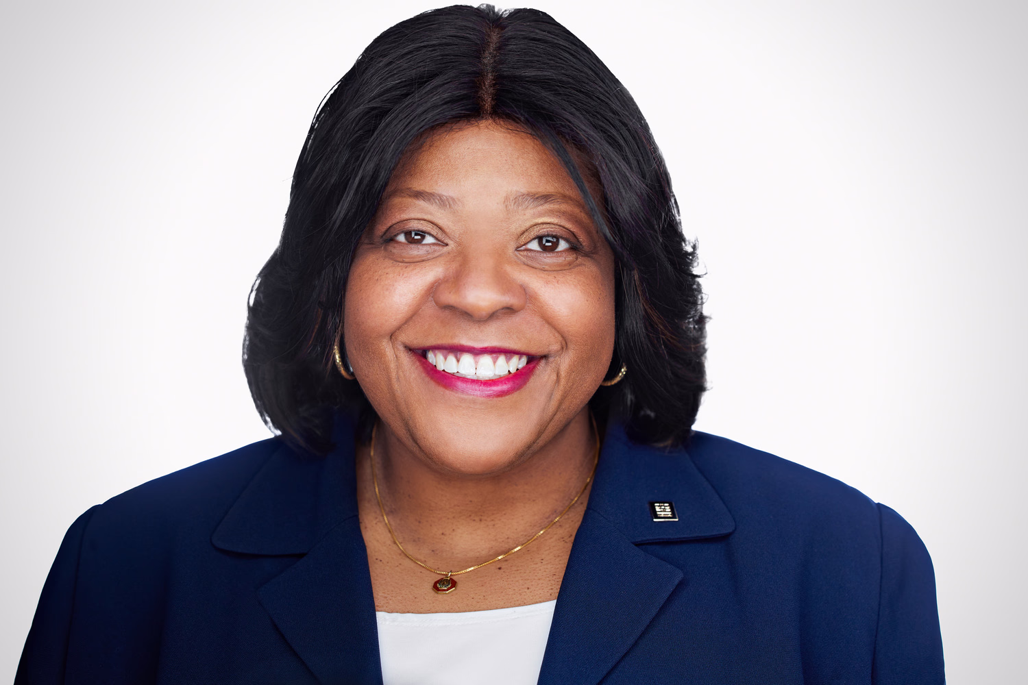 Saundra Little