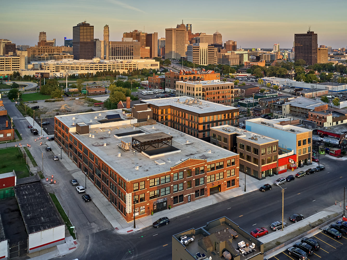 Birds eye view of street.