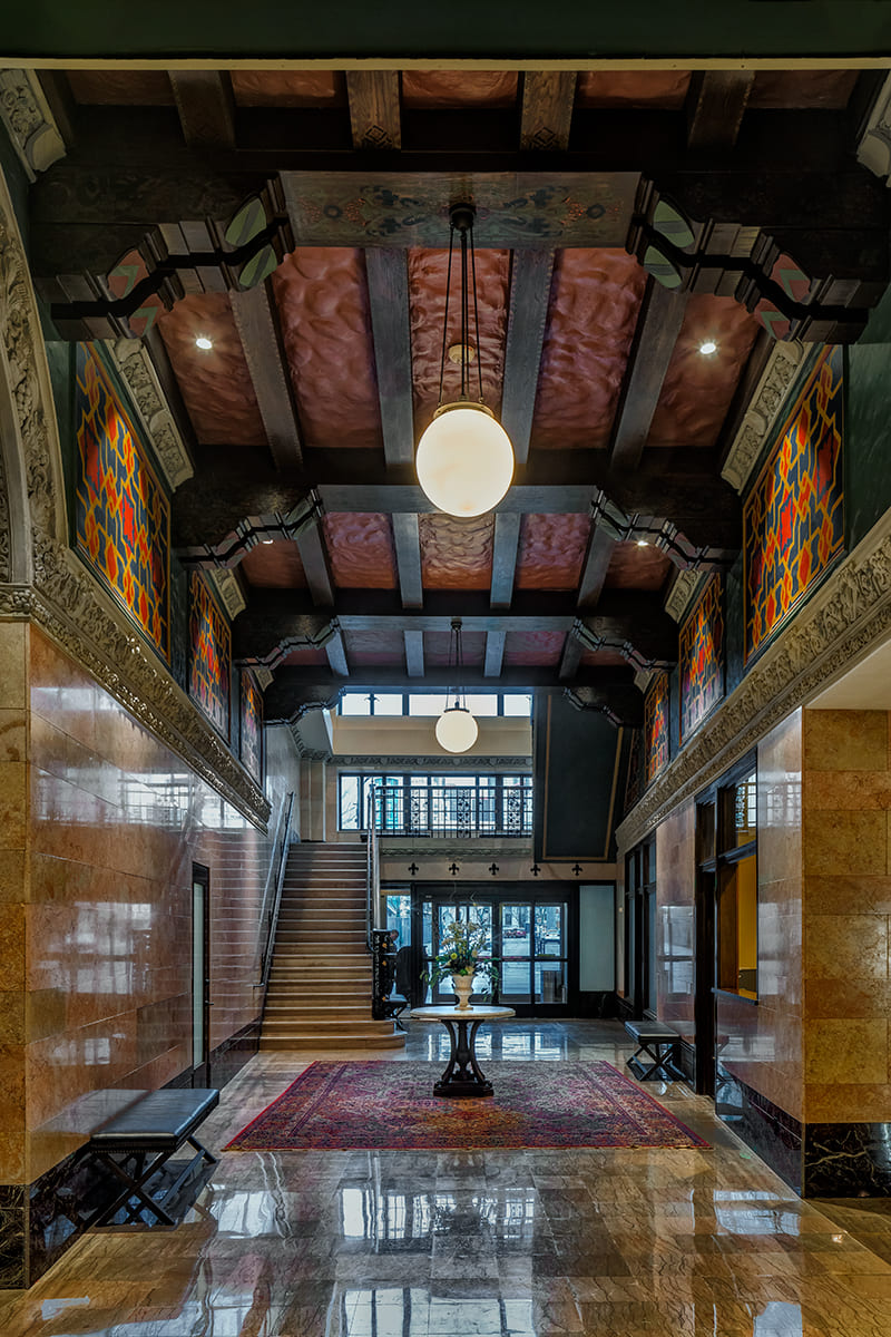 Photo of entrywayand staircase.