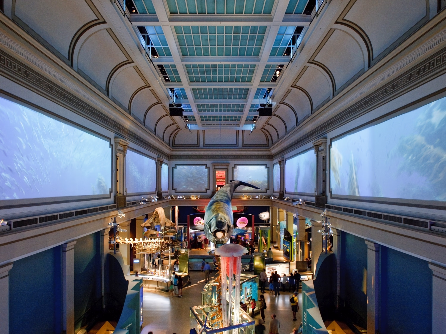 Sant Ocean Hall