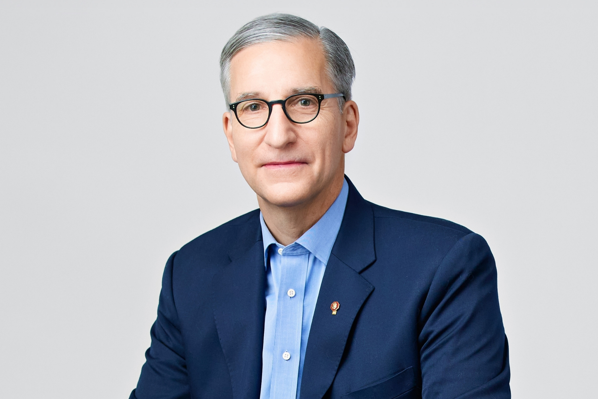 Steven Spurlock headshot