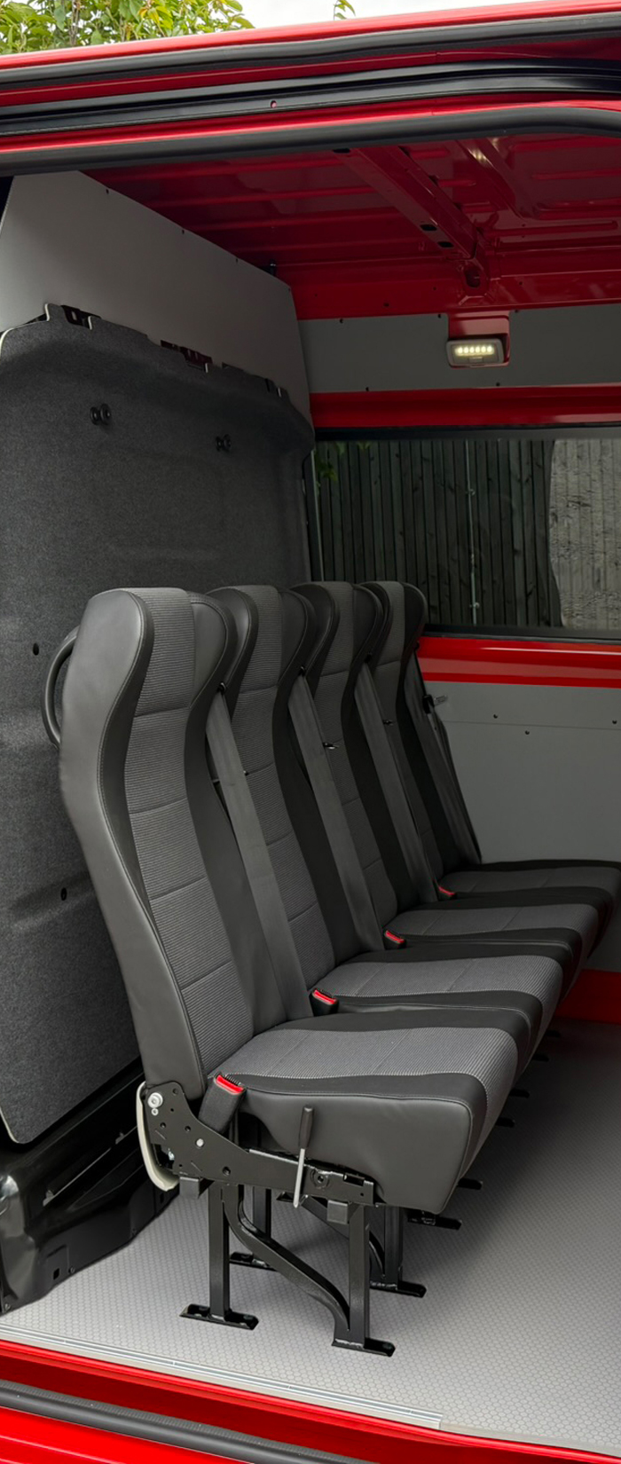 Přestavba UNI+X pro Nissan Interstar XDD