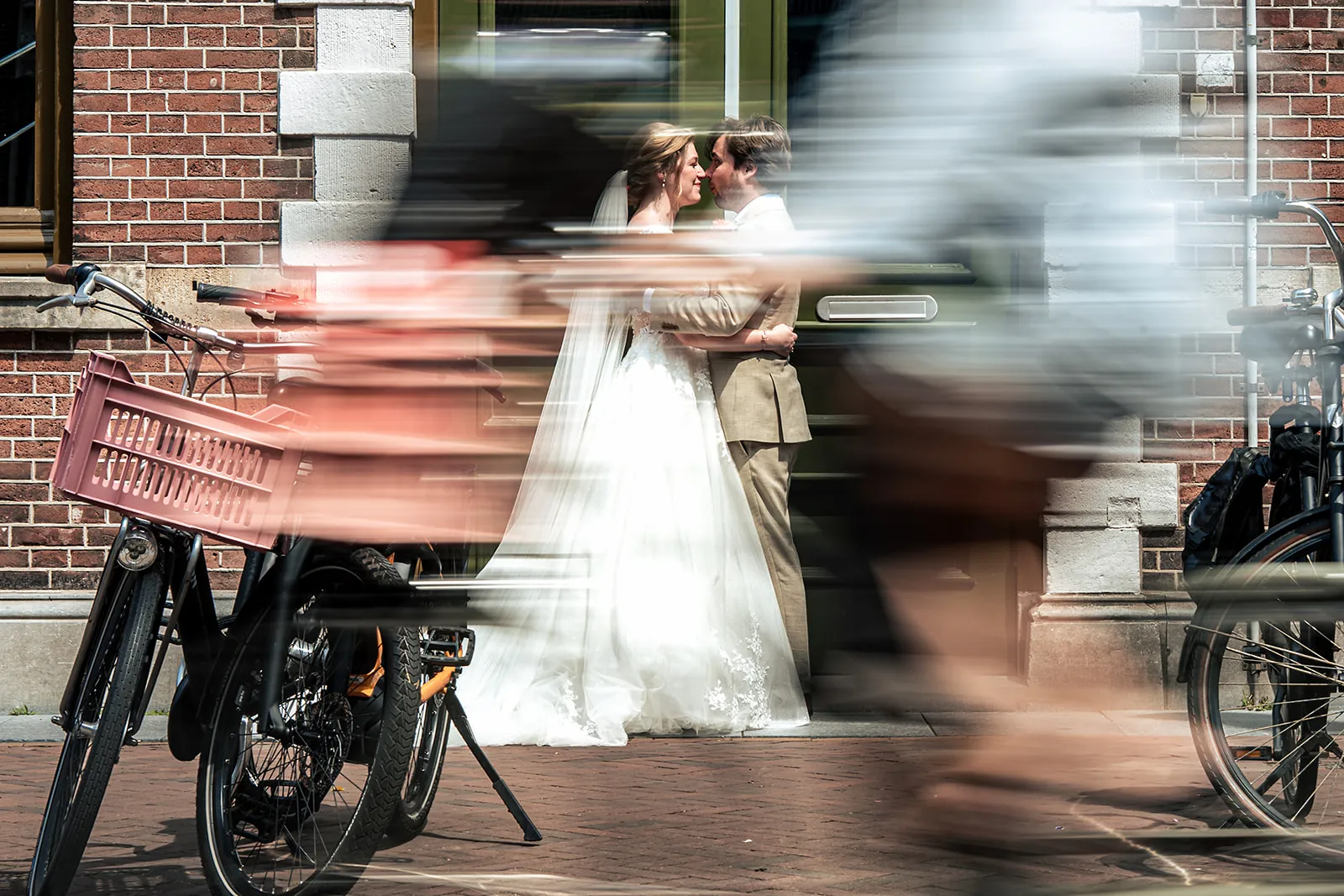 fotoshoot breestraat leiden bruidspaar hortus botanicus leiden