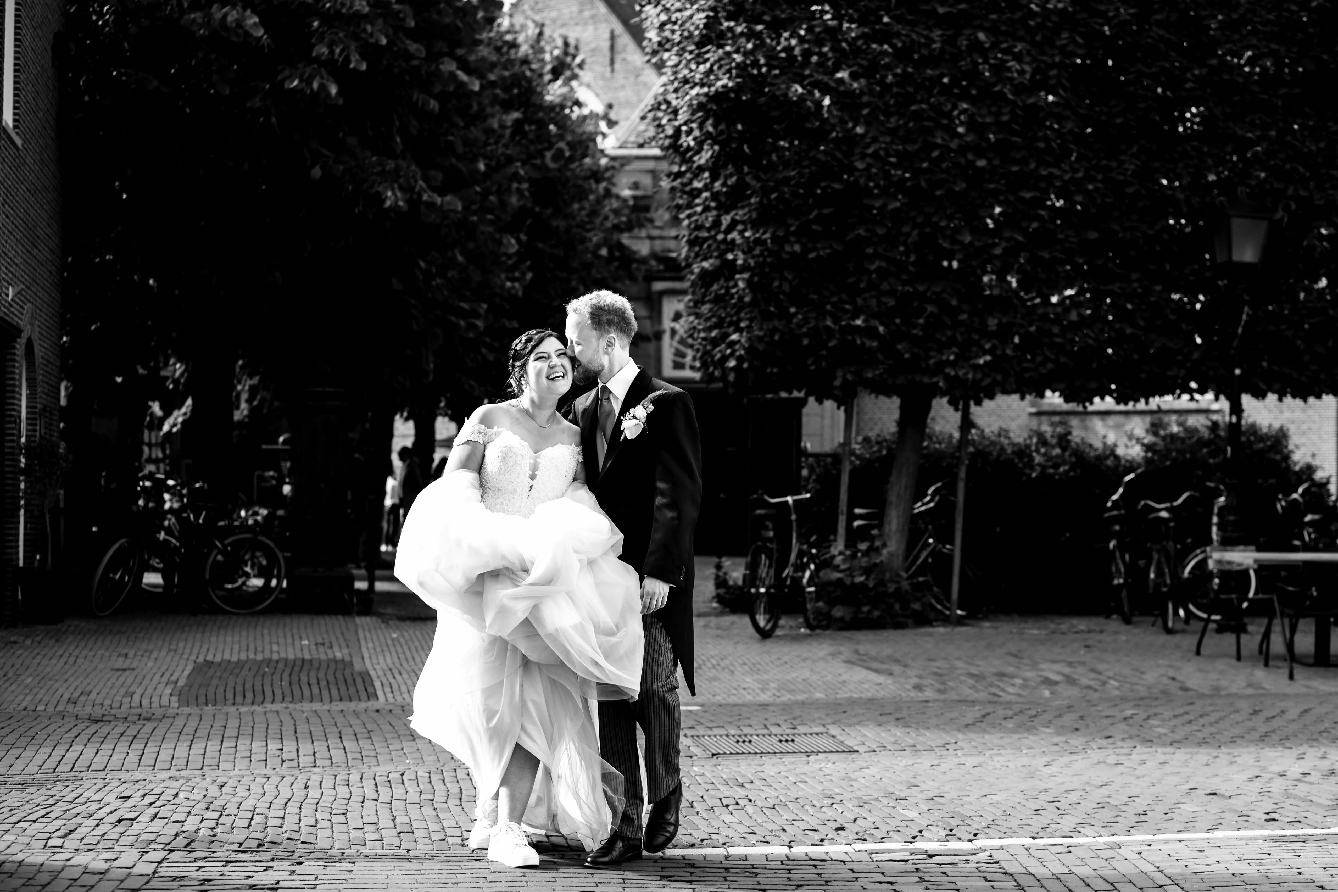 fotoshoot bruidspaar centrum voorburg huygenskwartier