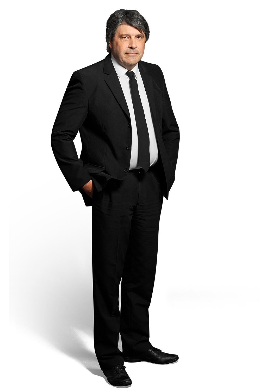 Porträt einer Mitarbeiterin von Kohnle & Partner in Business-Kleidung.