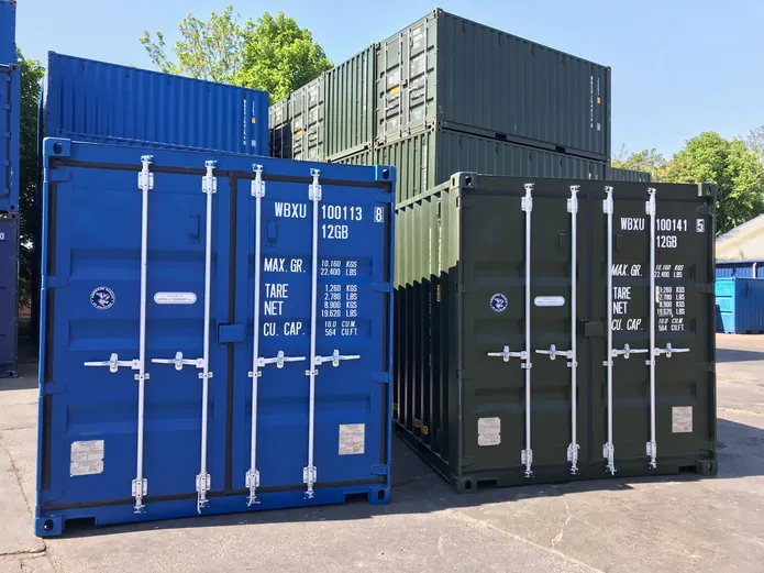 Which one to choose? Different types of shipping containers explained