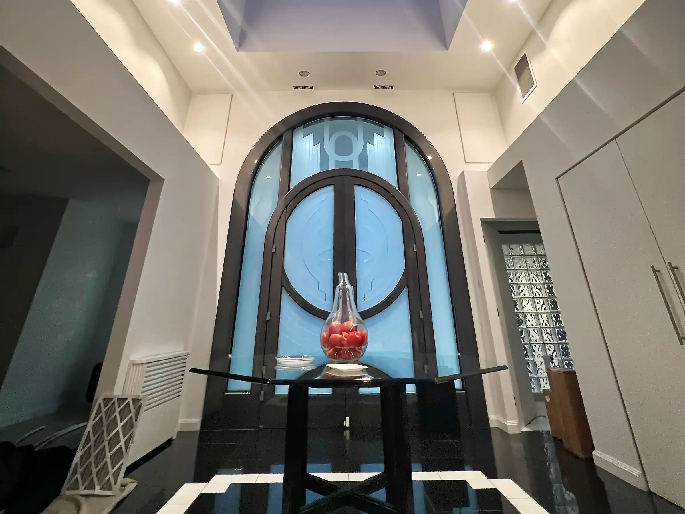 Fantasy Finishes dramatic entryway