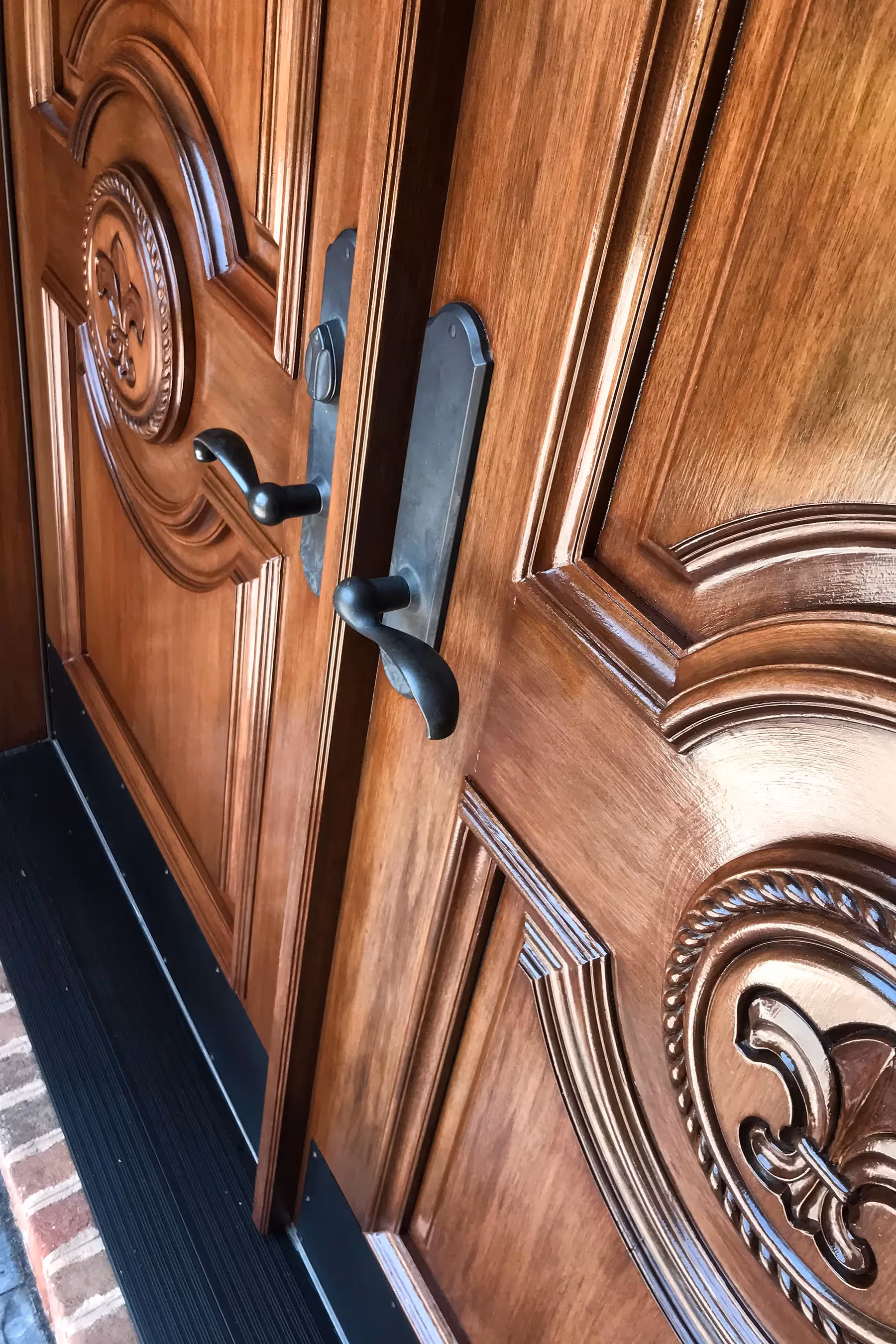 Fantasy Finishes entryway restoration, cabinet repair renovation, interior painting on Long Island New York 631-278-5096