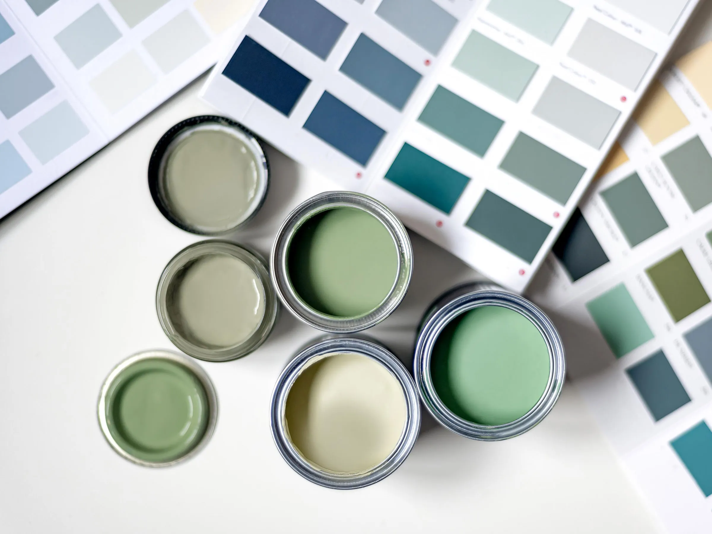How do I select interior and exterior paint colors?