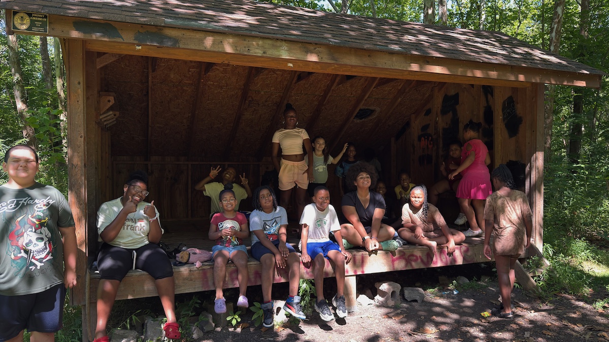 Kids getting ready to fish