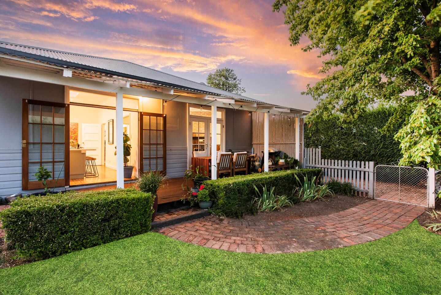 You'll feel the seclusion you need yet just a 15 minutes’ walk to central Mudgee