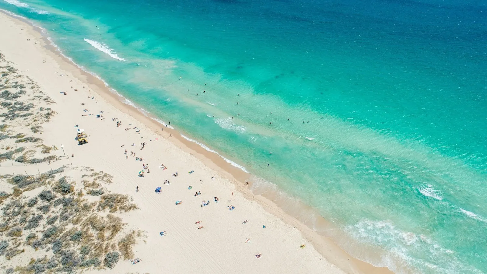 Turquoise seas in Scarborough, Perth WA.