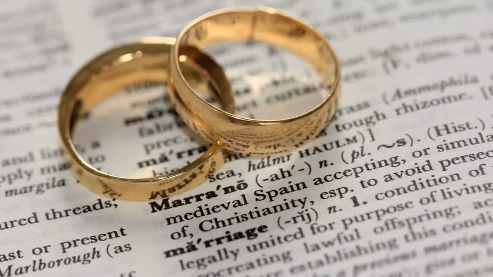 How to change name after marriage