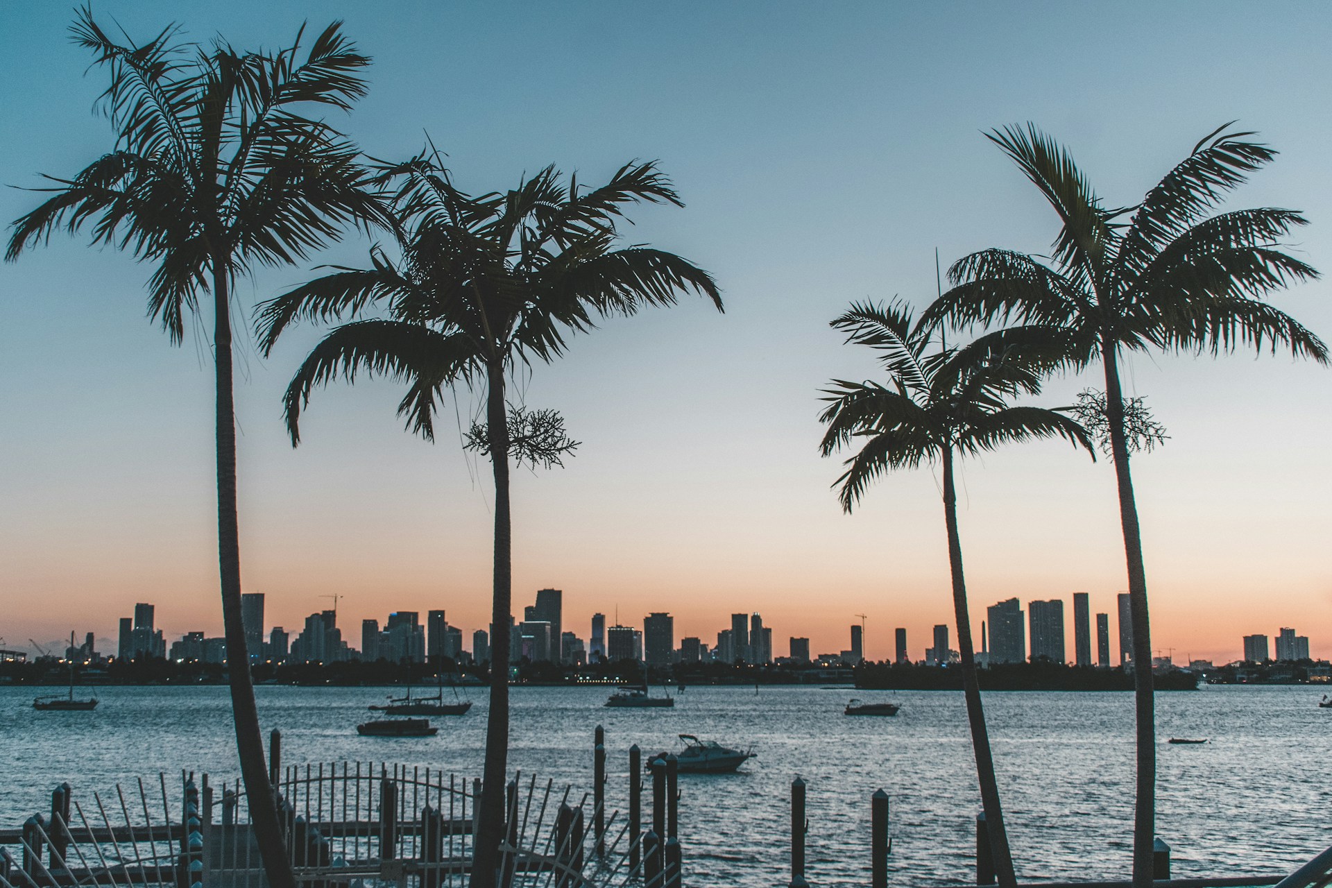 Best Online Change of Address Services for Home or Business in Florida