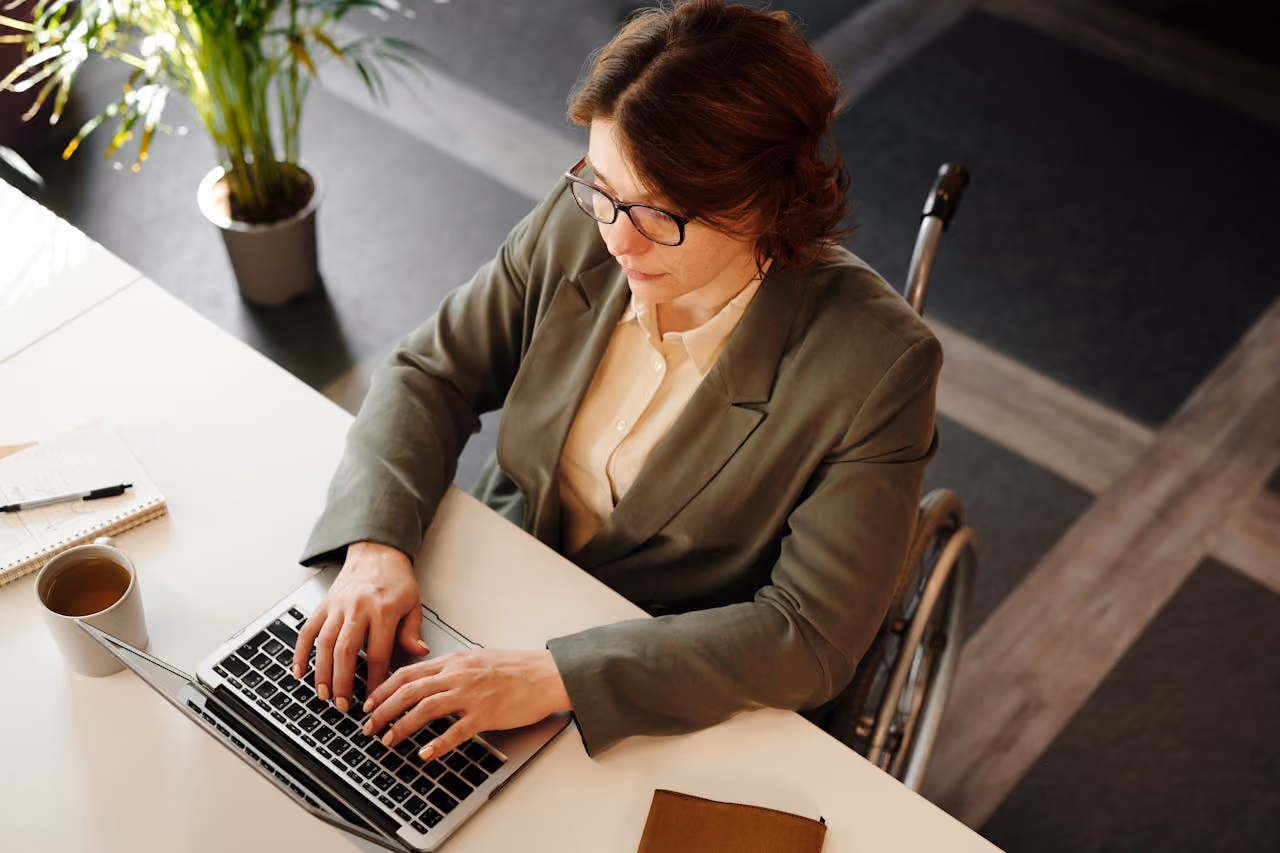 How to Hire Employees in Chile: A Guide for Contractors