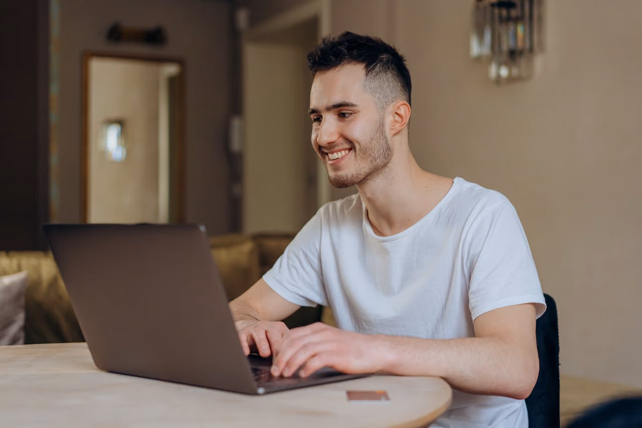 10 Zoom Red Flags to Spot in Remote Interviews