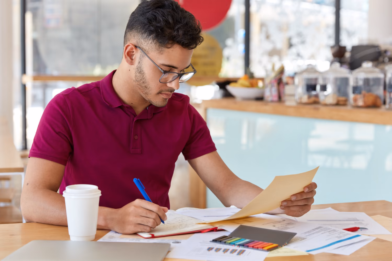 Copywriter vs. Content Writer, Explained