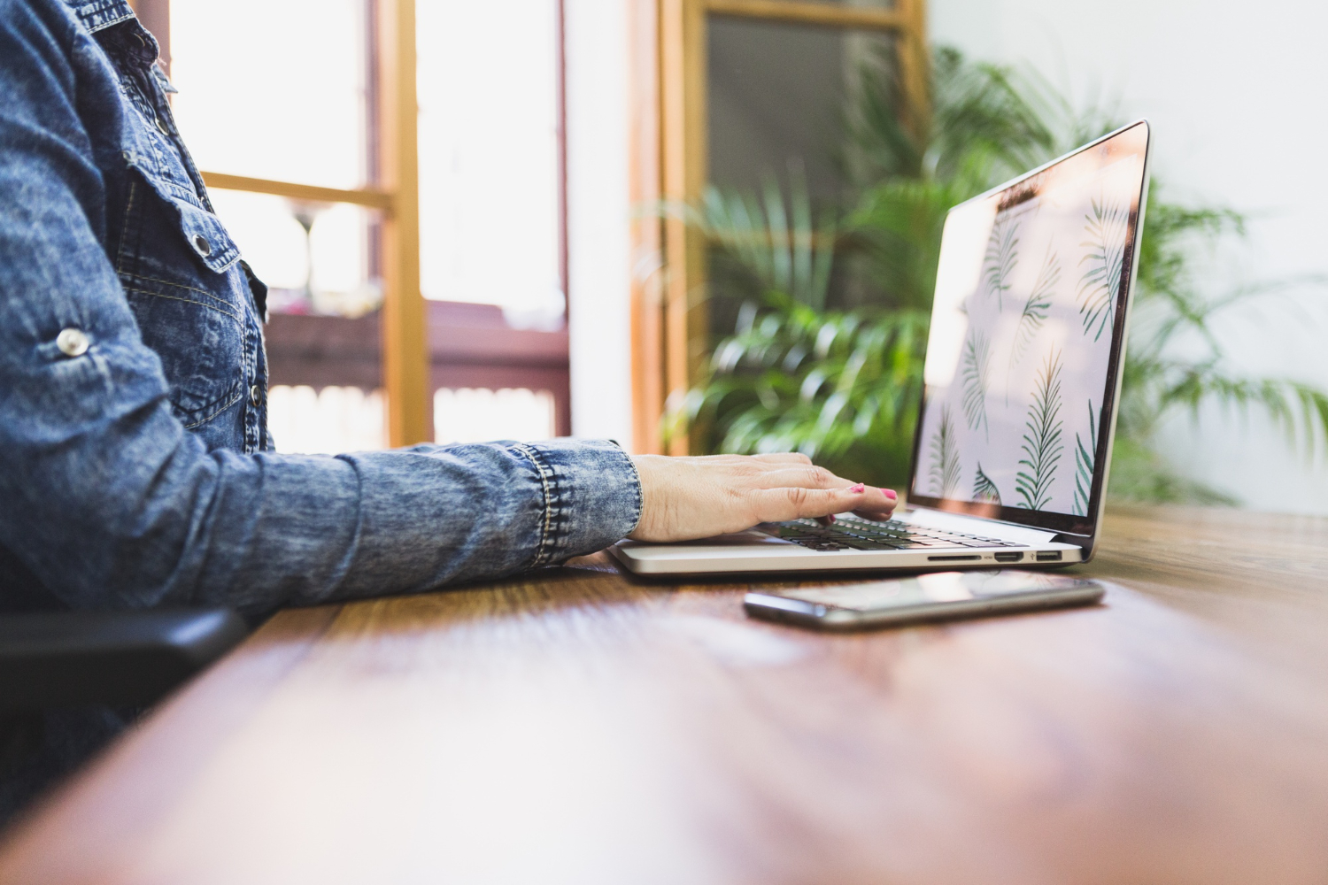Crossover Pricing in 2026: What Does Hiring Really Cost?