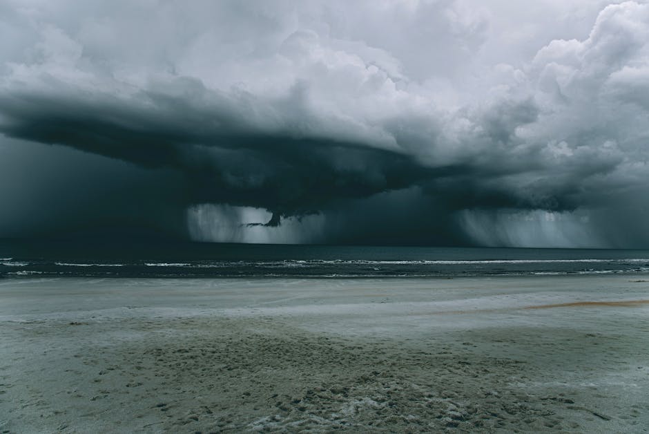 Coastal storm surge affecting Maine shoreline properties - insurance coverage in Maine Coastal storm surge affecting Maine shoreline properties - insurance coverage in Maine