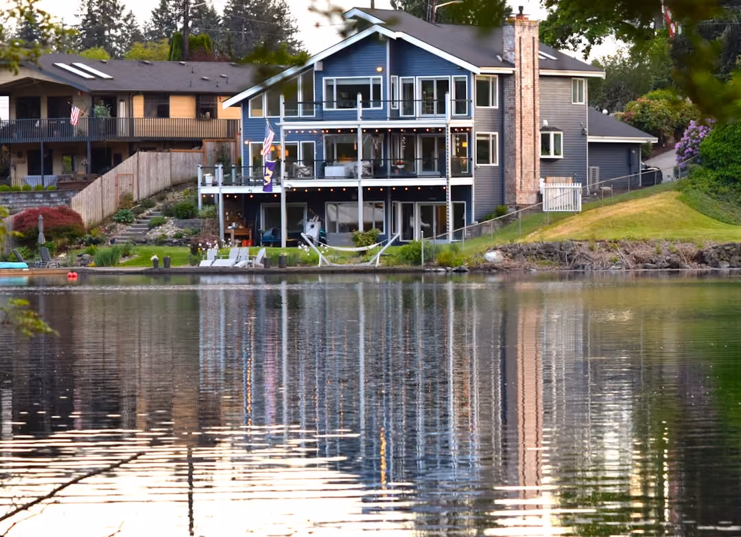 homeowners insurance for lakefront property in maine