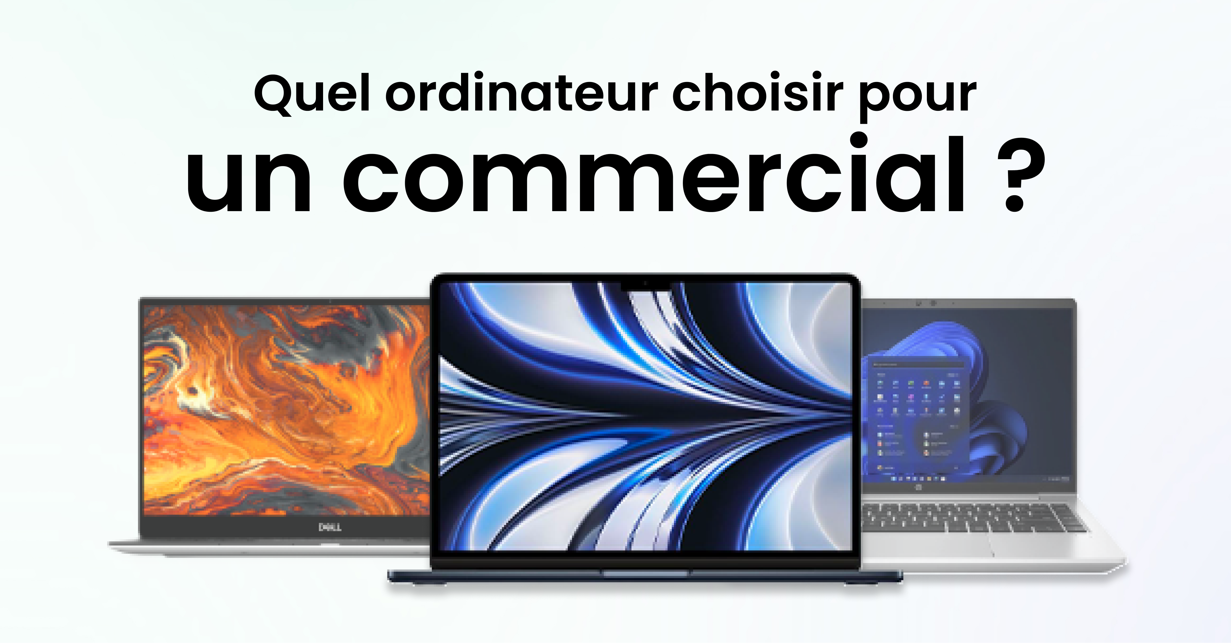 Trois ordinateurs portables dont un MacBook Air présentés côte à côte