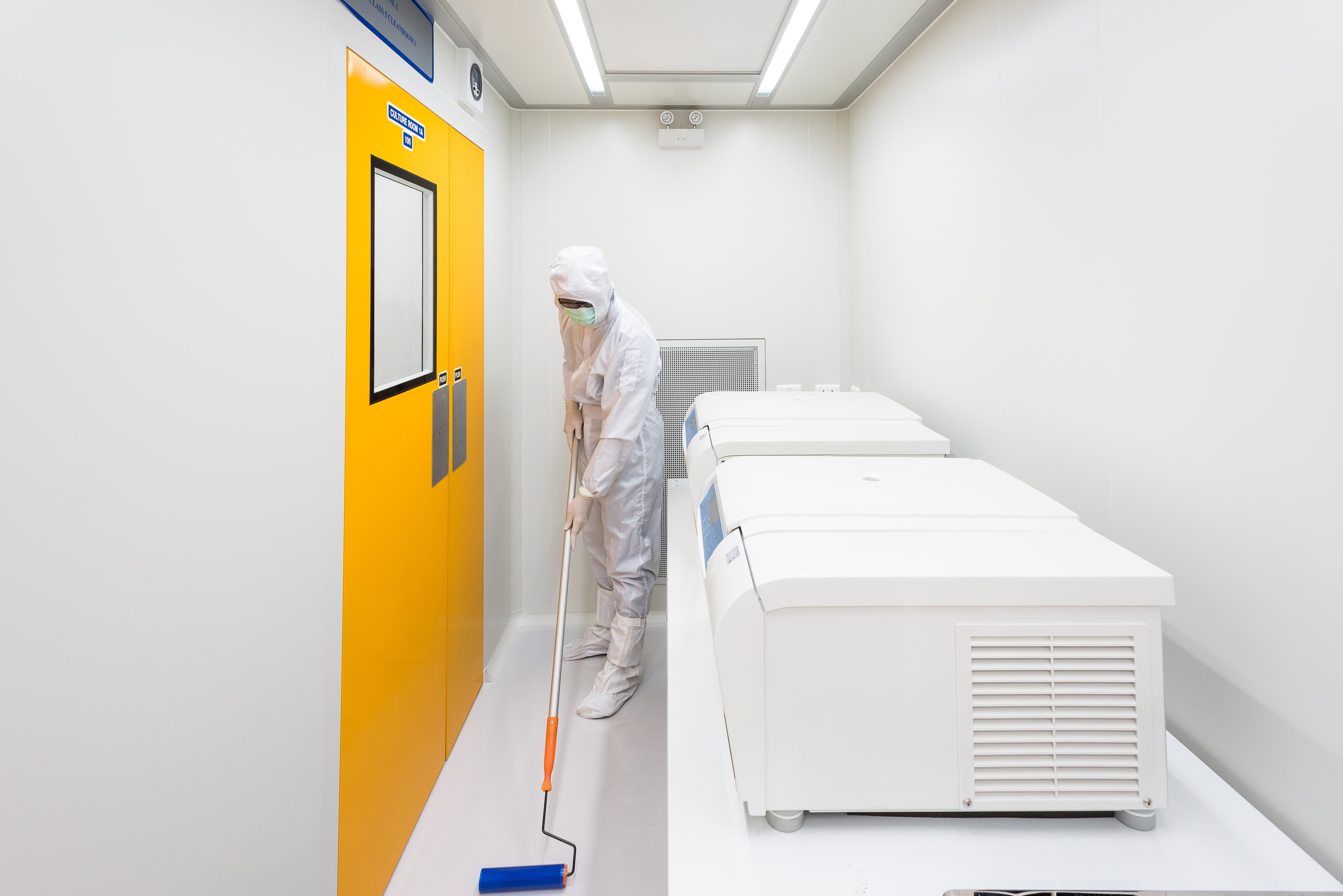 The Most Common Sources of Cleanroom Contamination and How to Avoid Them.